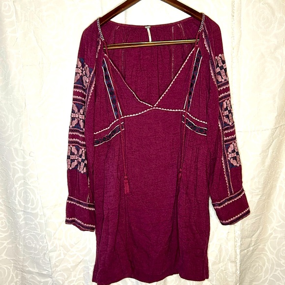 FREE PEOPLE All My Life Wine embroidered smocked mini dress tunic. Size Medium. - Picture 2 of 10